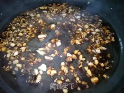 Make A garlic fan with a shrimp back step 4