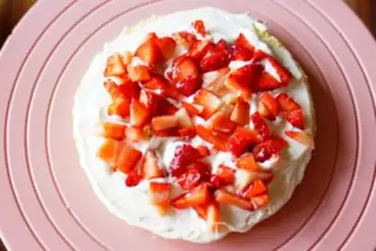 Make Strawberry cake step 22