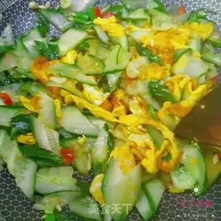 Make cucumber fried eggs step 8