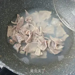 Make Potato bean sprouts and liver soup step 6