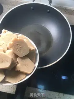 Make Sugar laugh step 1