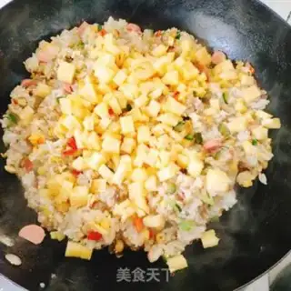 Make Pineapple rice step 7