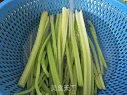 Make Potato cheese celery step 1