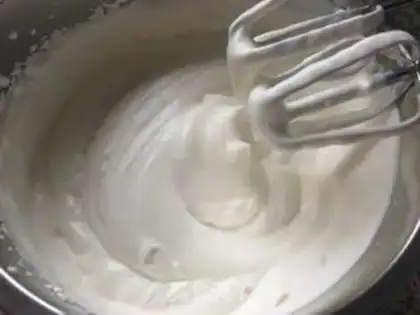 Make Flamingo butter bread step 23