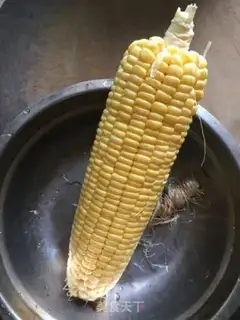 Make Tomato Corn Weissan soup step 1