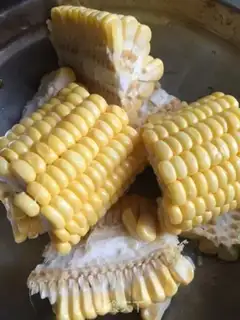 Make Tomato Corn Weissan soup step 3