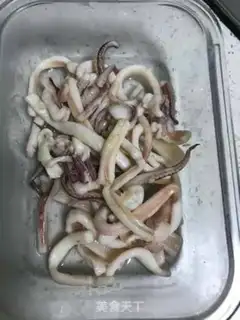 Make Squid fried pasta step 2