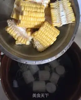 Make Tomato Corn Weissan soup step 5