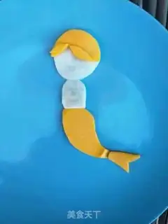 Make Fruit mermaid step 3