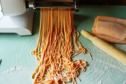 Make Eggs and tomatoes for noodles step 5