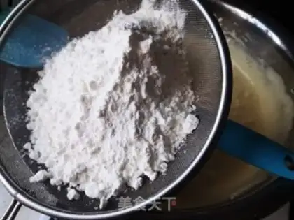 Make SpongeBob cake step 3