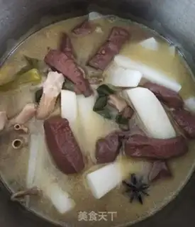 Make Three soups for radish duck step 7
