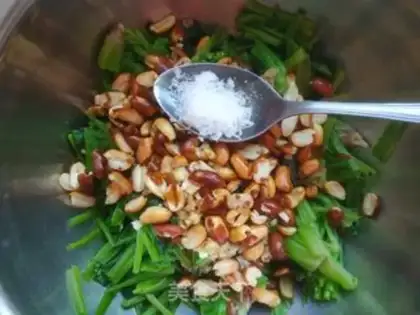 Make Spinach with peanut rice step 10