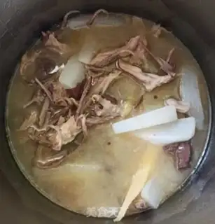 Make Three soups for radish duck step 8