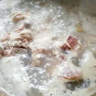 Make Dragonbone abalone soup step 1