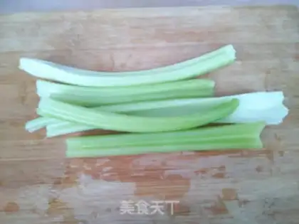 Make Fry, fried, celery step 1