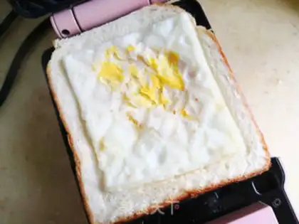 Make Ham sandwich step 3