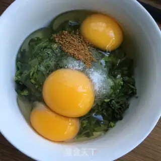 Make Scrambled pepper and eggs step 4
