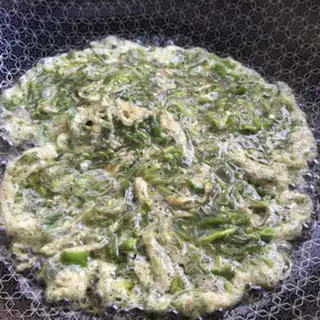 Make Scrambled pepper and eggs step 6