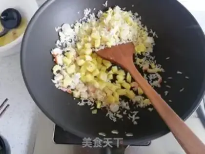 Make Pineapple rice step 6