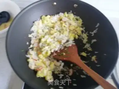 Make Pineapple rice step 7
