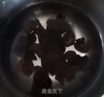 Make The bean sprouts step 0
