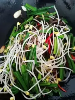 Make The bean sprouts step 3