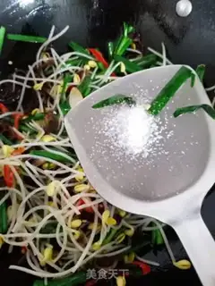 Make The bean sprouts step 4