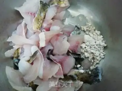 Make Sour spicy fish step 2