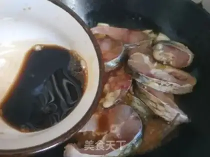 Make Home-cooked grassfish step 8