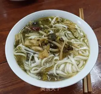 Make Snow pickles and chicken noodles step 4