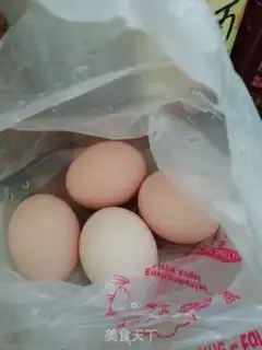 Make Fried eggs step 1
