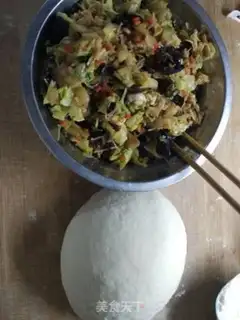 Make A big cabbage bun step 4