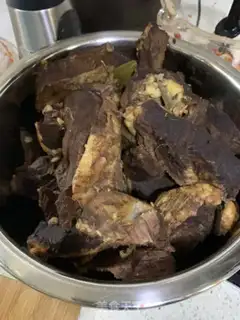 Make Spicy beef sauce step 1
