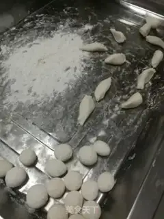 Make Mango milkshake rice balls step 2