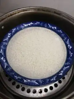 Make Snack cakes on the street step 1