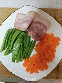 Make Fried bacon Dutch beans step 0