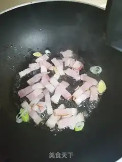 Make Fried bacon Dutch beans step 2