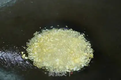 Make Orchid fried sausage step 3