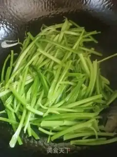 Make Scrambled eggs step 4