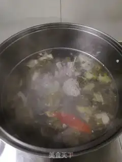 Make The sour soup and the duck stew step 4