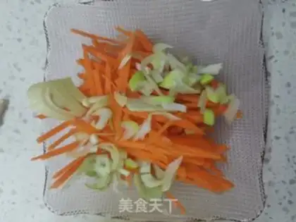 Make Garlic sprouts of potatoes and carrots step 2