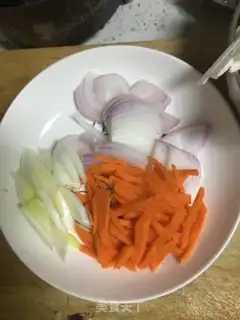 Make The apricot mushrooms make five flowers step 0
