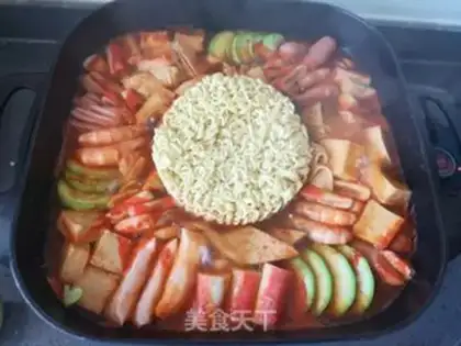 Make The Korean army fire pot step 7