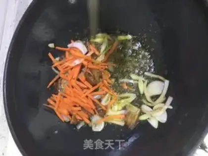 Make The apricot mushrooms make five flowers step 5