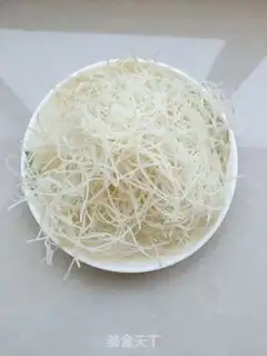 Make Shrimp rice powder step 1