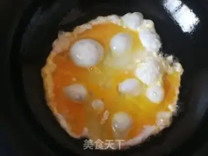 Make Fried eggs step 6