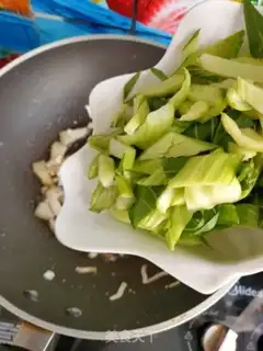 Make Five flowers for oil step 4