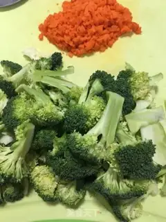 Make Carrot ding for broccoli step 0
