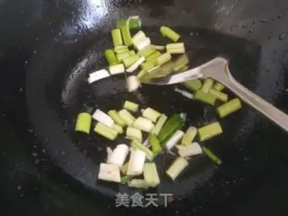 Make Garlic sprouts step 5